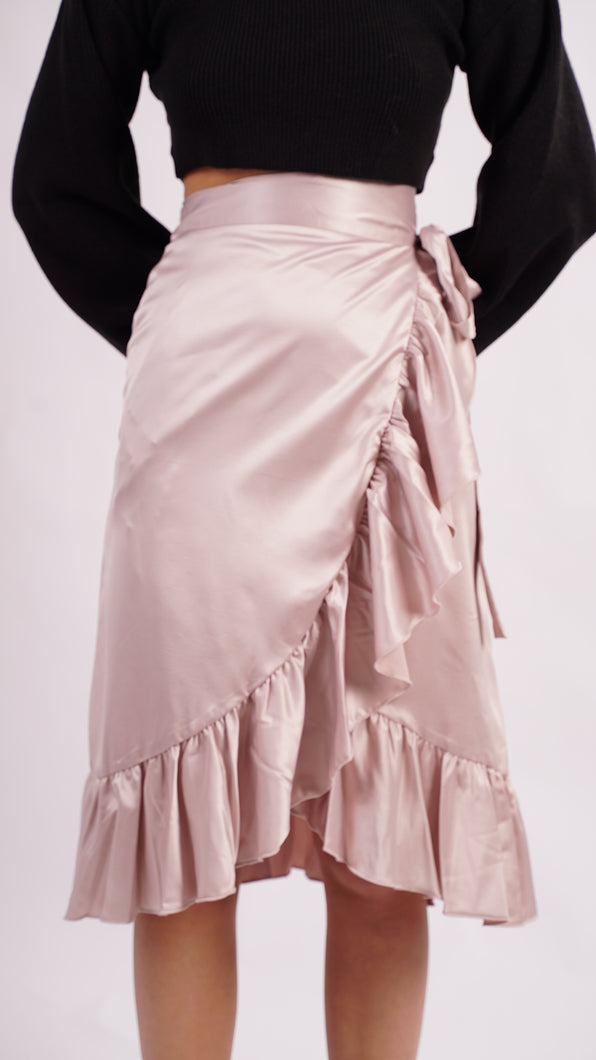 Rebecca skirt in Champagne pink from Obsession Stockholm