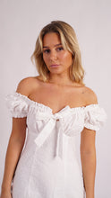 Load image into Gallery viewer, Emelie dress in white from Obsession Stockholm