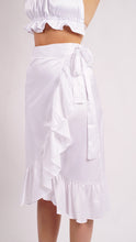 Load image into Gallery viewer, White Rebecca skirt from Obsession Stockholm