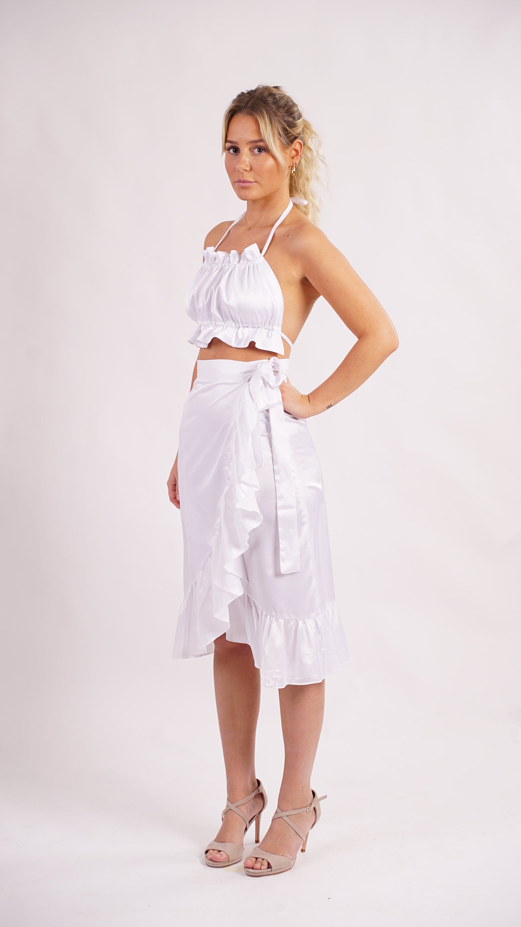 White Rebecca top and skirt from Obsession Stockholm